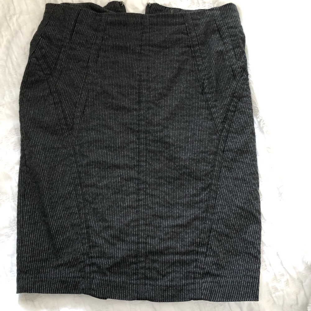 Dynamite Slim Fitting Skirt
